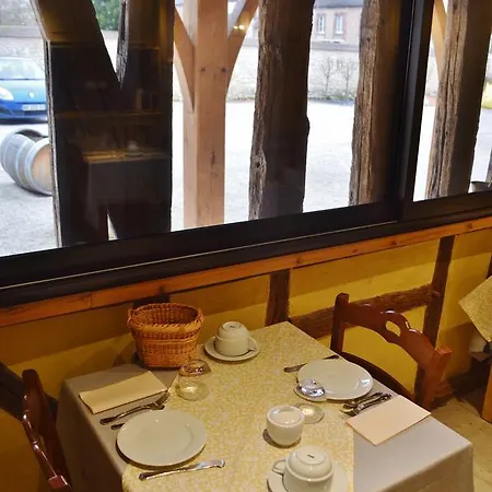 Le Clos Margot Bed & Breakfast 4*