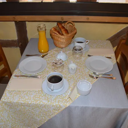 Le Clos Margot Bed & Breakfast 4*