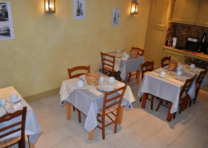 Le Clos Margot Bed and Breakfast