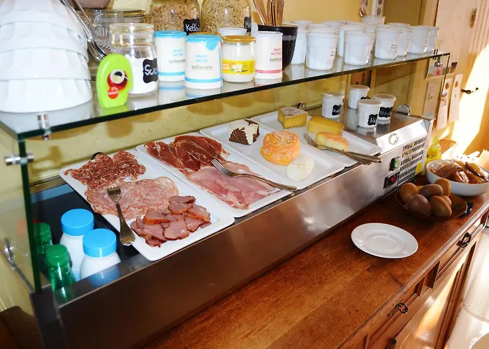 Oda ve Kahvaltı Le Clos Margot 4*