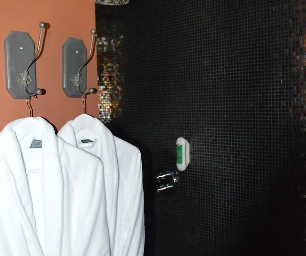 Le Clos Margot Bed and Breakfast