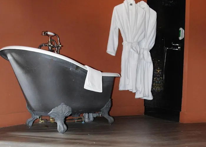 Le Clos Margot Oda ve Kahvaltı 4*